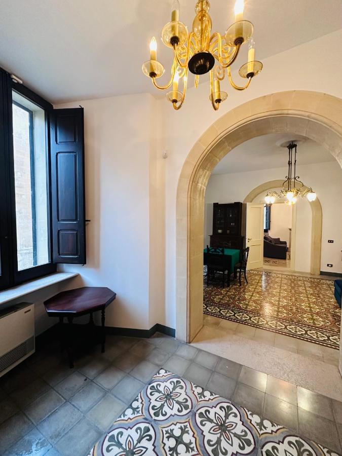 Elegante Appartamento Nel Cuore Del Barocco Lecce Buitenkant foto