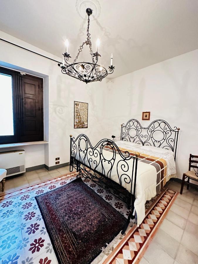 Elegante Appartamento Nel Cuore Del Barocco Lecce Buitenkant foto