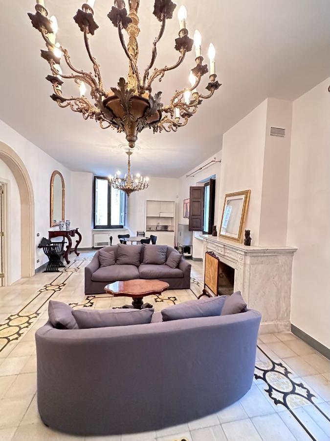 Elegante Appartamento Nel Cuore Del Barocco Lecce Buitenkant foto