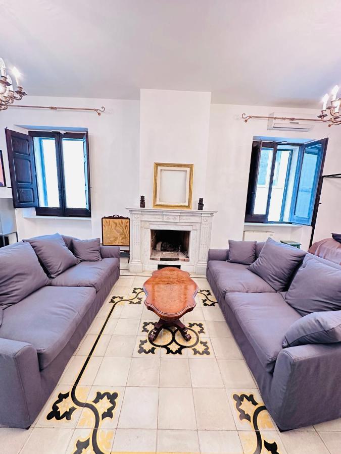 Elegante Appartamento Nel Cuore Del Barocco Lecce Buitenkant foto
