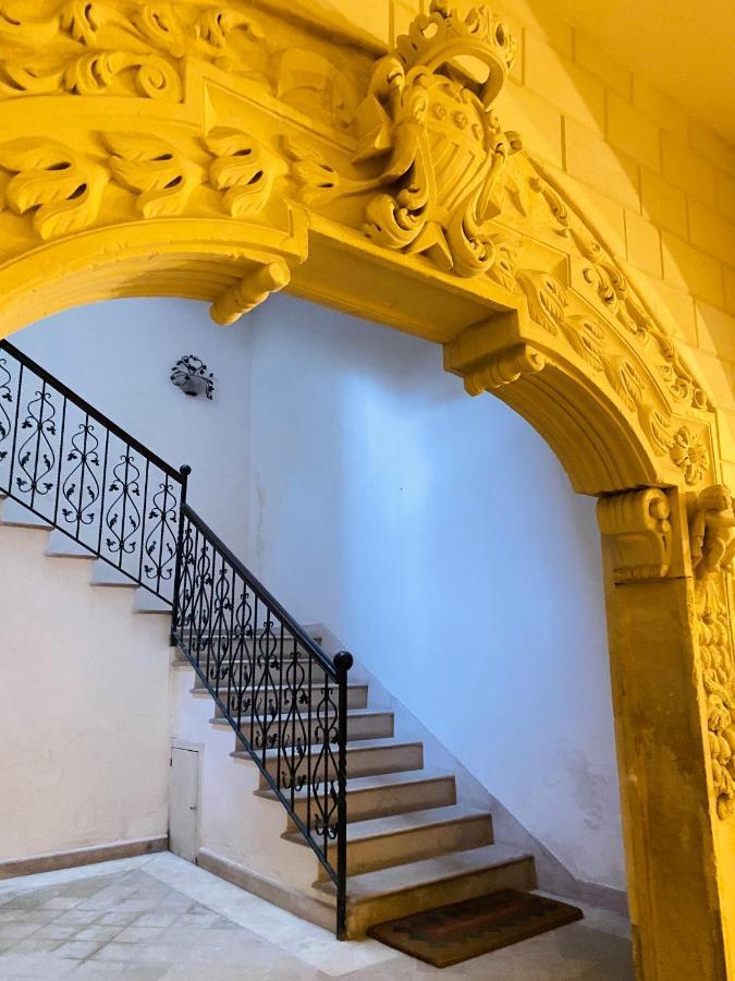 Elegante Appartamento Nel Cuore Del Barocco Lecce Buitenkant foto